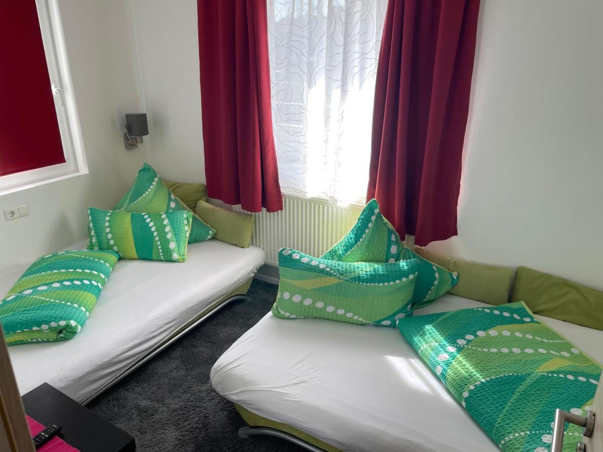 Gaestehaus Uezel * Friedrichshafen